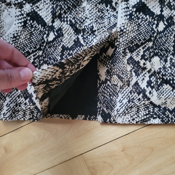INC International Concepts Snakeprint Skirt - Picture 5 of 5